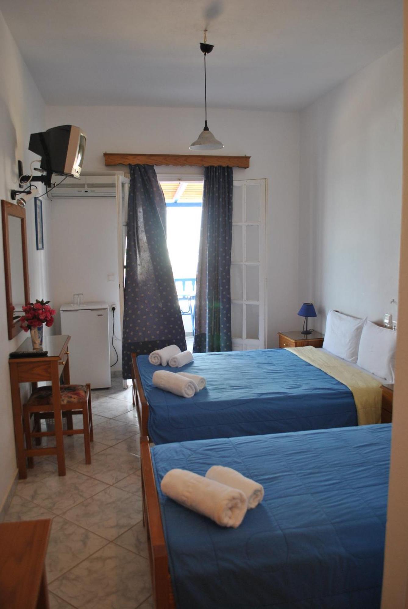 Atlantida Hotel Koufonisia Esterno foto